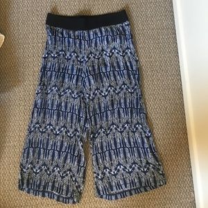 Alfani Giraffe Print Capris